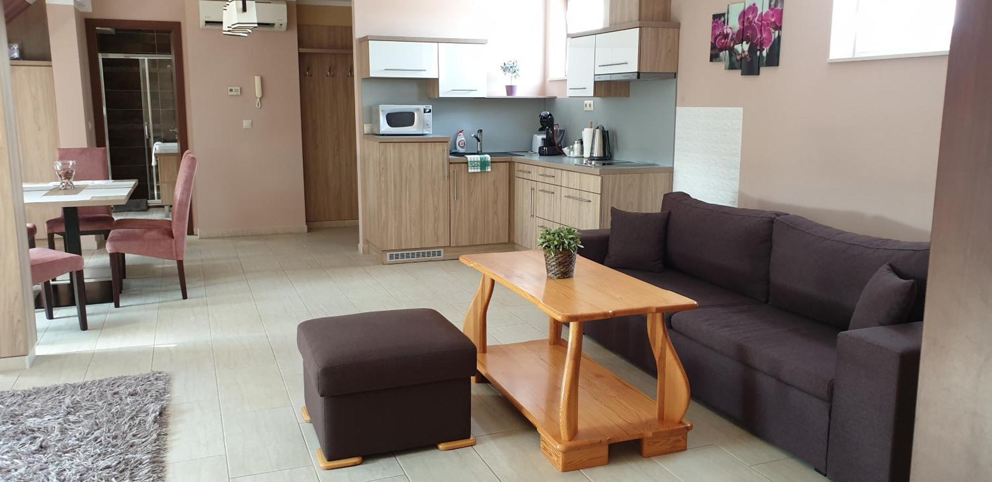 Sárvár Szabo Lux Apartman מראה חיצוני תמונה